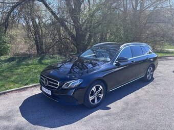 Mercedes e 200d - 1