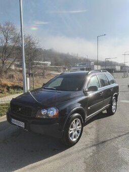 Volvo XC 90 2.4D, 120kw, manuál 6r,koža, 7 miestne, servis