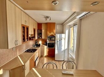 Prenájom pekný 2 izbový byt, Stromová ulica, Bratislava III.