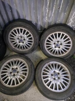 4ks alu disky orig. Volvo 5x108 r16 pneu 205/55 r16 5mm