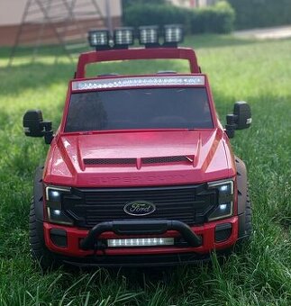 Detské elektrické auto Ford Super Duty 4x4