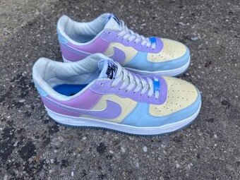 Nike Air Force 1 Low UV Reactive Swoosh veľ. 43