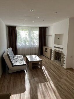 Krásny svetlý 3-izbový byt blízko centra Popradu, 78 m2