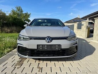 VW GOLF VIII R-line 1.5 eTSI