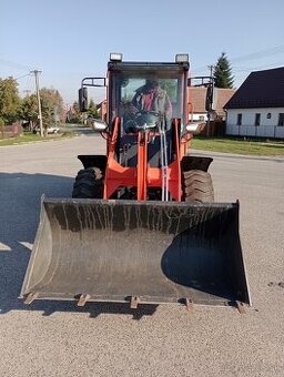 Čelný kĺbový nakladač