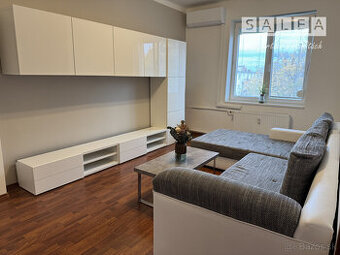 2 izbový pekný byt v centre mesta 56 m2 s pivnicou - 1