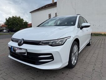 Volkswagen Golf Var. 1.5eTSI DSG7 Life záruka,servisný balík