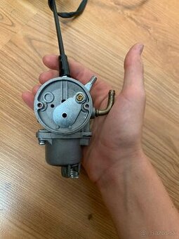 Karburátor na motobicykel