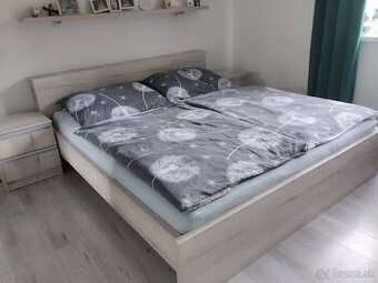 Predám posteľ, manželskú posteľ