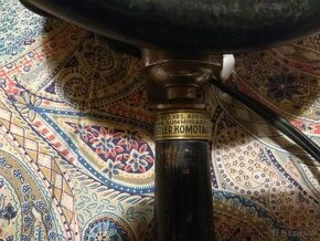 Stará medicínska lampa
