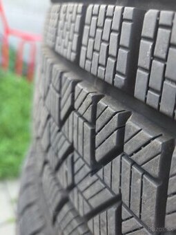 235/50 R19 GRIPMAX STATURE M/S TL 99V Zimné pneu