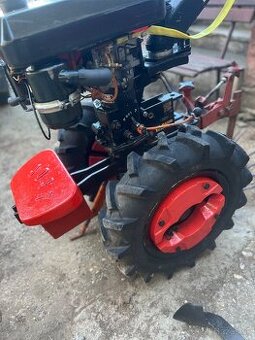 Vari systém 2x motor