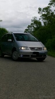 VW SHARAN 4 MOTION R6 2.8 BENZÍN 150KW AYL.STK/EK 12/2025