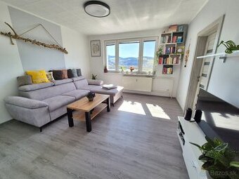Krásny 3-izbový byt s loggiou / 68 m2 / - Bytča