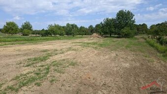 Pozemky na predaj, Lúčnica nad Žitavou – časť Martinová