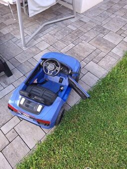 Predám detské elektricke auticko