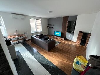 2 izbový byt na prenájom Mederčská, Komárno