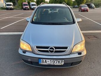 Opel Zafira 2,2 DTi 16V
