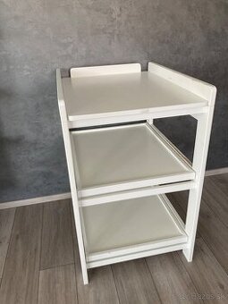 Prebaľovací pult zn. Quax
