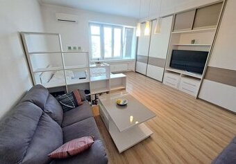 Predaj 1i bytu s balkónom na ul. Trnavská cesta, Nivy