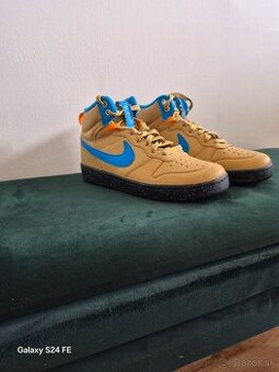 Botasky Nike