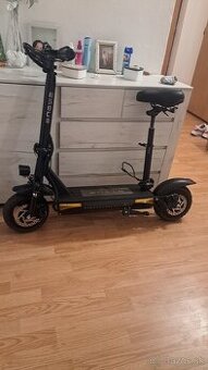 Predam rýchlo elektrokolobežku