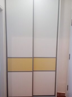 Predám posuvné dvere zo skrine - 1