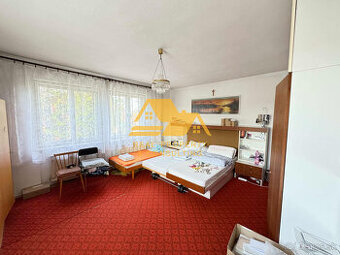 Exkluzívne Predám rodinný dom s garážou v obci Veľká Maňa