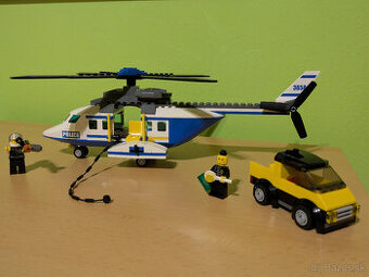 Lego Vrtuľník, policajti a auto