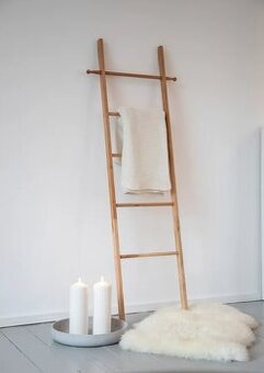 Drevený rebrík na uteráky Norway