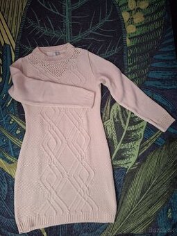 Smotanové svetrove šaty