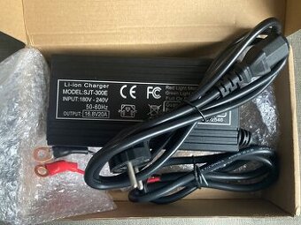 Predám nabíjačku na Líthium li-ion batériu 16.8V/20A