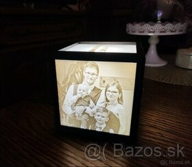 LED Lampa na stôl s vlastnými fotografiami