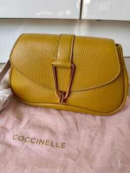 Coccinelle kabelka