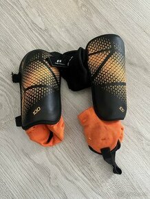 Futbalové chrániče