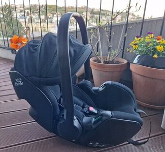 Autosedačka a isofix Britax Romer Babysafe 5Z2