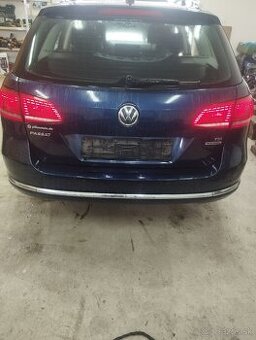 Passat b7 kufrove dvere kombi