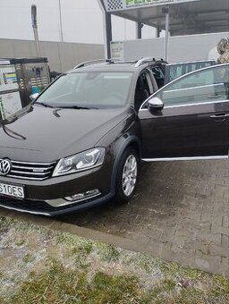 Volkswagen B7 Alltrack, rok 2013 Cena 8500