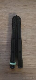 Krake Raken Armed Shark Balisong Motýlik Trainer