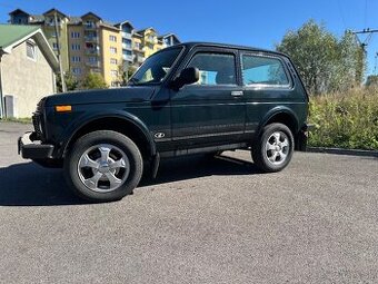 LADA Niva len 9,700km