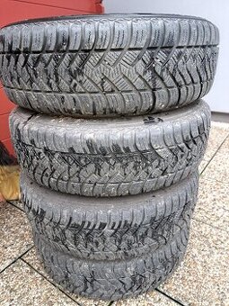 Predam celoročne pneumatiky + disky r 15