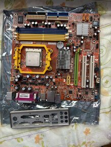Komponenty PC (AMD socket AM2/intel socket 478 a iné)
