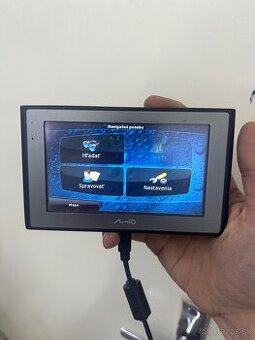 Predám GPS navigáciu Mio Moov 580