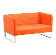 Oranžová a šedá  pohovka