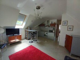 Prenájom 2 izbového bytu v Banskej Štiavnici