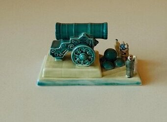 Cárske delo súsošie  - majolika.