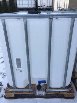 IBC NADOBA NADRZ 1000l Kontajner,plastovà nadrz