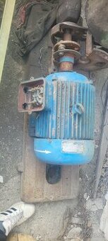 Predám silný 10 kW elektromotor VEM (380V)