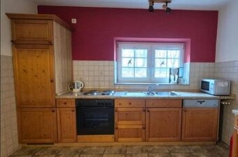 Borovicová selská kuchyně se spotřebiči,6335