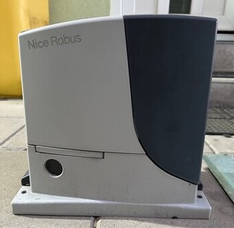 Predám motor NICE ROBUS RB600 – motor al. trafo nefunguje, e